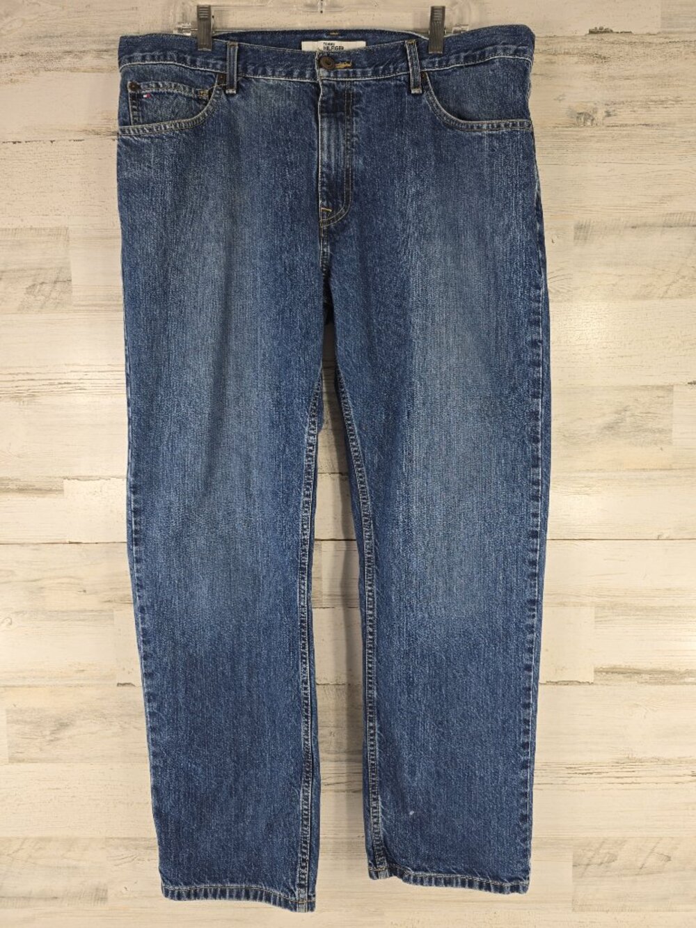 Tommy Hilfiger Denim Classic Straight Leg Stone Wash Jeans Men's 38x30 ACTUAL ME